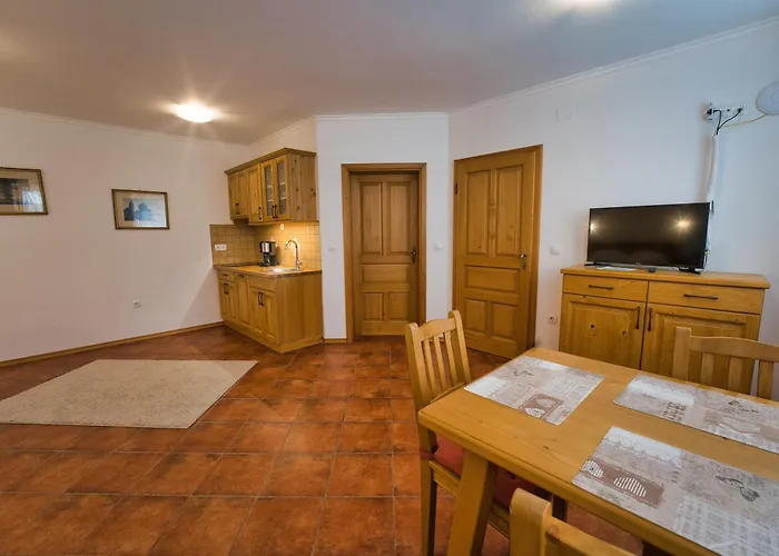 Pr Bevc בית הארחה